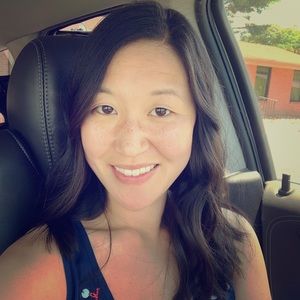 Meet your Posher, Adrienne